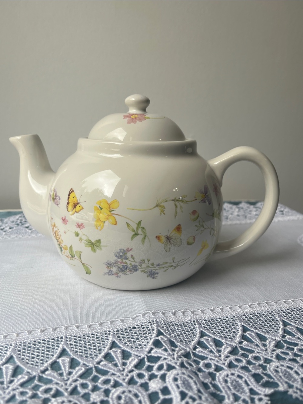 Vintage Hallmark Marjolein Bastin Nature's Sketchbook Wildflower Teapot